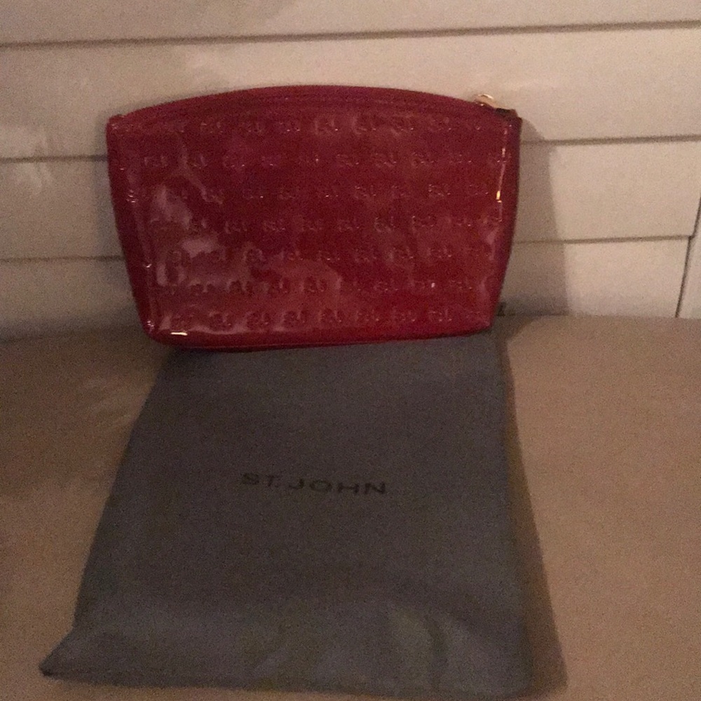 Small pochette